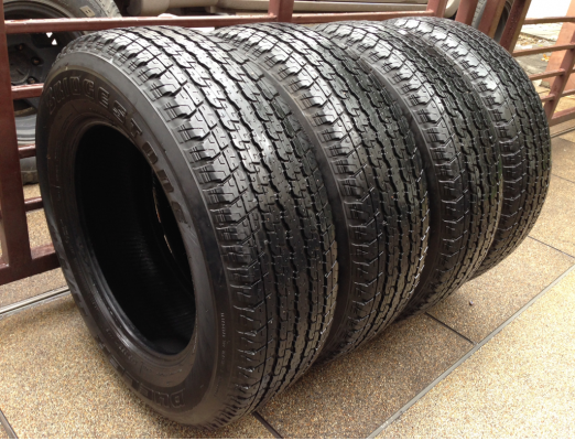 ยาง Bridgestone 245 65 17 ปี15 ดอกเยอะ ราคาไม่แพง