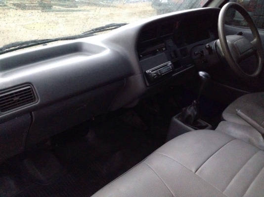 ปี98 5l ดีเซล เครื่องดี บอดี้สวย ช่วงล่างดี แอร์เย็น ซีดี เบาะ3แถว