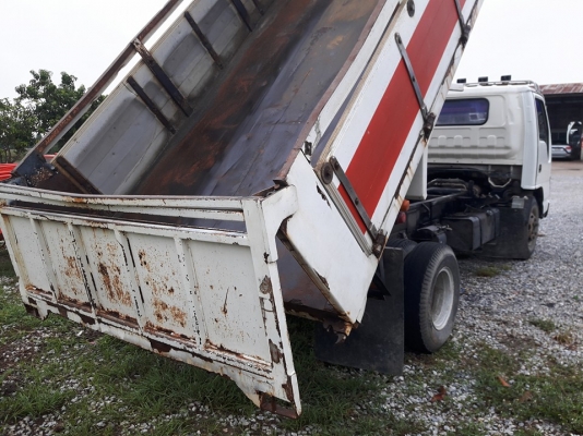 ขายด่วน รถบรรทุก 6 ล้อ ISUZU NPR 130 ปี 50 ดั้ม สภาพสวยพร้อมใช้งาน ราคาสุดคุ้ม ขายด่วน รถบรรทุก 6 ล้อ ISUZU NPR 130 ปี 50 ดั้ม สภาพสวยพร้อมใช้งาน ราคาสุดคุ้ม