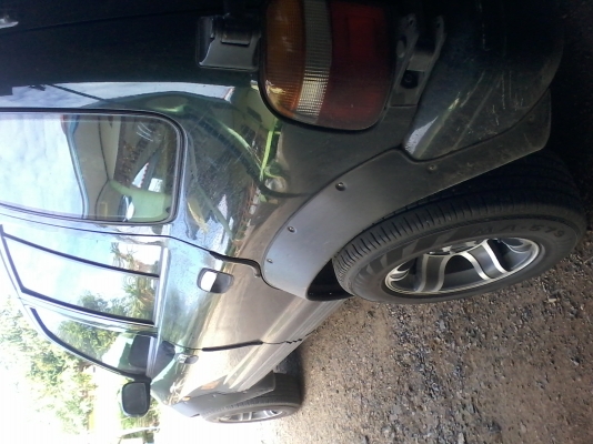 ขายด่วนครับเจอเป้าหมายใหม่ครับ เล่มทเบียนพร้อมโอนครับ รถไม่มีฝุ 4*4ใช้งานปกติ อยากเปลี่ยนเป็นกระบะตอนเดียวจะอามาค้าขายครับ