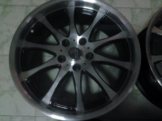 ล้อแม็ก LENSO ขอบ18 5รู114 ล้อเก่าเทิร์นได้ ล้อแม็ก LENSO ขอบ18 5รู114 ล้อเก่าเทิร์นได้