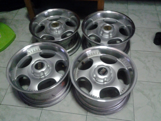 แม็กออฟโรดขอบ15 6รู139 ล้อเก่าเทิร์นได้ แม็กออฟโรดขอบ15 6รู139 ล้อเก่าเทิร์นได้