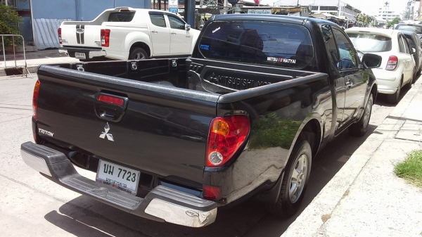 ขายไทรทัน2.4 ปี2014   239,000