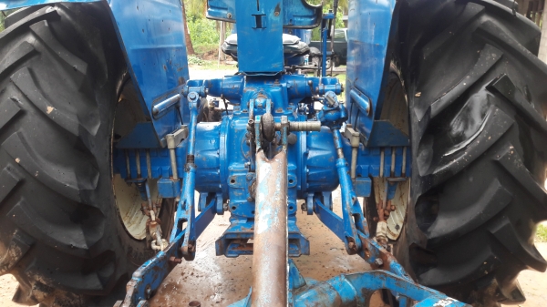 ขายตามสภาพ ฟอร์ด 6610 มีผาลดันหน้า ผาล3 เอกสารใบอินวอย ราคาต่อรองได้