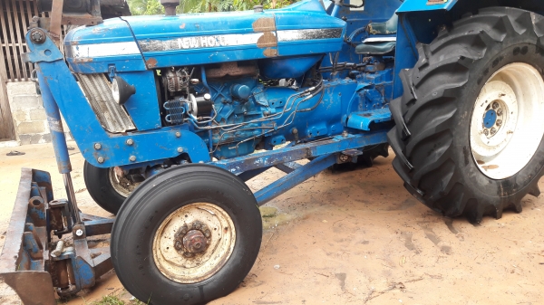 ขายตามสภาพ ฟอร์ด 6610 มีผาลดันหน้า ผาล3 เอกสารใบอินวอย ราคาต่อรองได้