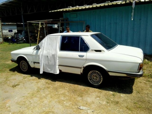 ขาย BMW 525 E21