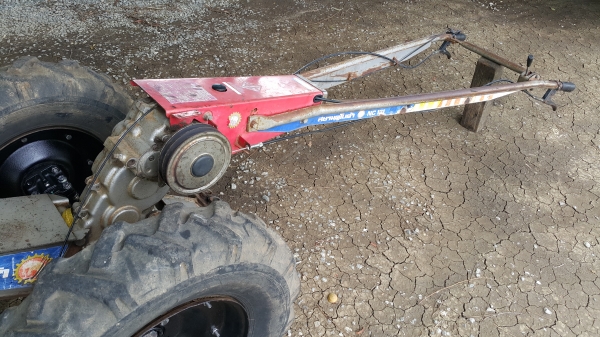 รถไถนาเดินตาม