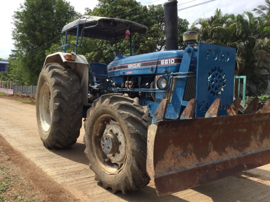 ขายรถไถ ford 6610 เต็มต้ว ใบดันหน้า+ผาน7