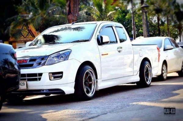 Cosmis ขอบ18   6รู139 พร้อมยางใหม่ๆ