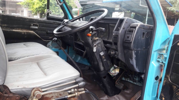 ขายรถบรรทุกหกล้อดัมพ์ ISUZU เครื่อง 100 แรง ปี 26 พร้อมใช้งาน ทะเบียนพร้อมโอน