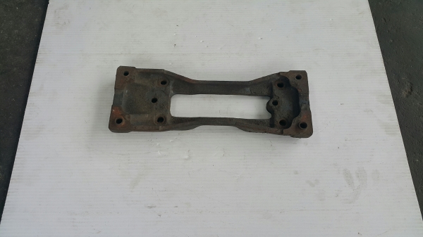 แป้นรองปั้มดีเซล Mitsubishi 8DC11