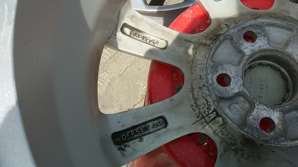 แม็กเดิม Subaru Forester Made In Japan ขอบ 16-5-100 กว้าง 6.5 นิ้ว et48 สภาพสวยพร้อมใส่ ไม่คดไม่ดุ้ง ไม่มีซ่อม ใส่ 5 รู100 ได้ทุกรุ่น Corona Celica Altis Prius Volk บางรุ่น etc. ราคา 4 วง 5,500 บาท