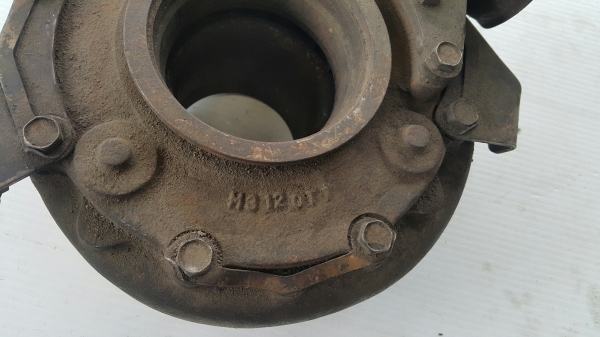 โข่งหลังเทอร์โบ Nissan PF6 ยี่ห้อ Garrett