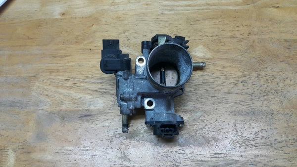 ลิ้นปีกผีเสื้อ คันเร่งสายของ Toyota 1 NZ