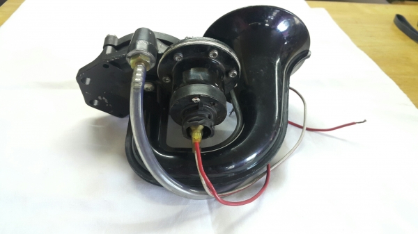 แตรลม VOLVO 24V ใส่รถบัส รถ6ล้อ ขึ้นไป ได้ แตรลม VOLVO 24V ใส่รถบัส รถ6ล้อ ขึ้นไป ได้