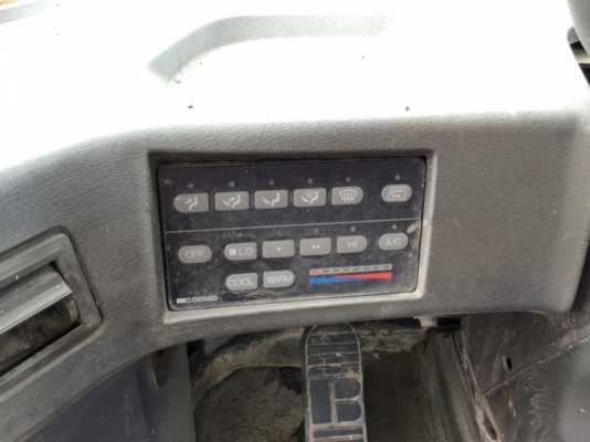 Komatsu WA350-3 ปี 2000 นำเข้าจากญี่ปุ่น ถึงไทยแล้วครับ ราคาไม่แพง สินค้าสภาพดีมากครับ