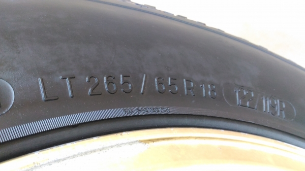 ขายล้อ te37 พร้อมยาง bf 265/65/18 สวยๆครับ ขายล้อ te37 พร้อมยาง bf 265/65/18 สวยๆครับ