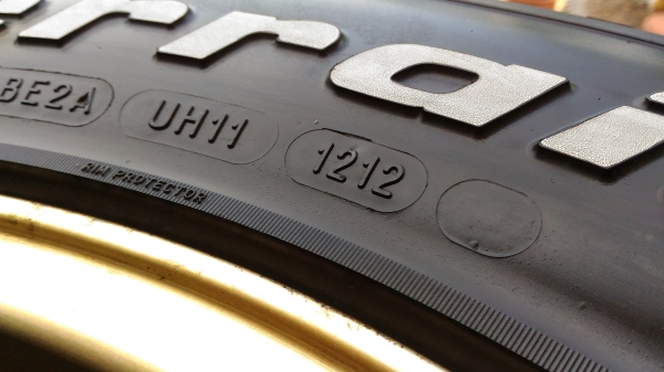 ขายล้อ te37 พร้อมยาง bf 265/65/18 สวยๆครับ ขายล้อ te37 พร้อมยาง bf 265/65/18 สวยๆครับ