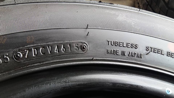 ขายล้อเหล็กป้ายแดง nissan nv350 15" 6รู139.7 ยาง ปี15 สนใจติดต่อ ตาเล็ก ล้อและยางครับ 081-3747940
