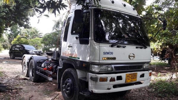 ขายหัวลากสิบล้อ HINO FM 1JKPA  เครื่อง j o 8 - 260 แรง รถห้างแท้ เครื่องดี คัสซีสวย ภายในครบ แอร์เย็นฉ่ำ พร้อมใช้งาน