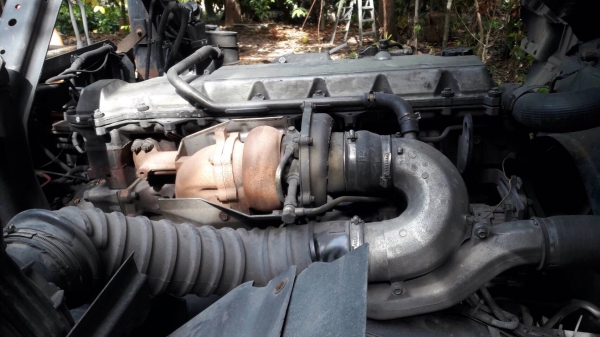 ขายหัวลากสิบล้อ HINO FM 1JKPA  เครื่อง j o 8 - 260 แรง รถห้างแท้ เครื่องดี คัสซีสวย ภายในครบ แอร์เย็นฉ่ำ พร้อมใช้งาน