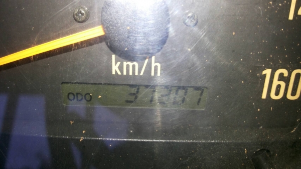 รถอีซูซู 6 ล้อ ( ไม่ดั้ม )  NPR 130 แรงม้า. ปี 47. , ( รถวิ่ง 37,xxx กม. )    สนใจติดต่อ  081 - 6079515