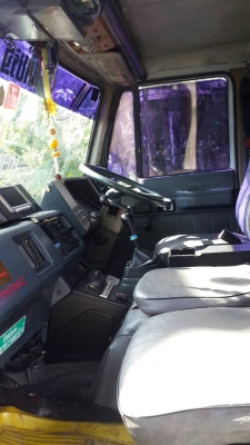 รอ๊คกี้ 175 แรง   ยาว 6 เมตร แอร์  เพาเวอร์ รถพร้อมใช้  ราคา  450,000  บาท