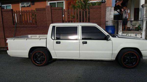 L200 ไซโคลน 4 ประตู L200 ไซโคลน 4 ประตู