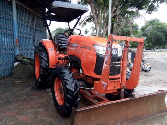 ขายรถไถคูโบต้า 36 แรง พร้อมดันหน้า พานหก เล่มพร้อม ต่อรองได้ขายได้ขายเลยครับ ขายรถไถคูโบต้า 36 แรง พร้อมดันหน้า พานหก เล่มพร้อม ต่อรองได้ขายได้ขายเลยครับ