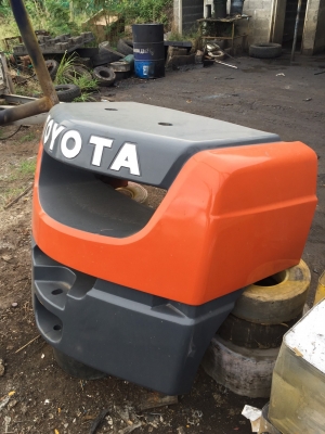 ขายเวทถ่วงท้ายรถยก TOYOTA  3.5 ตัน 8FD35J รุ่นล่าสุด