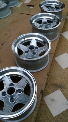 ล้อ BRS 13กว้าง6.5 4/114 ออฟ -20 ราคา7500 โทร.096-2085202 ครับ ล้อ BRS 13กว้าง6.5 4/114 ออฟ -20 ราคา7500 โทร.096-2085202 ครับ