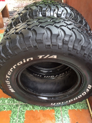 ยาง bf mud 265/75/16 สวยๆ