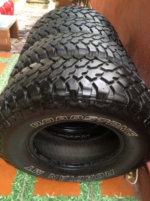 ยาง roadstone mud 265/75/16 ปี 11