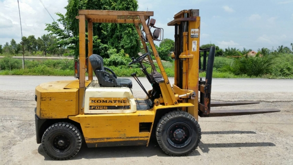 ขายด่วนรถยกKOMATSU FD25-8ดีเซลยก2.5ตันเสาสูง3เมตรยางตันใหม่4เส้นรถนอกนำเข้ายังไม่เคยใช้งานในเมืองไทยเลย ขายด่วนรถยกKOMATSU FD25-8ดีเซลยก2.5ตันเสาสูง3เมตรยางตันใหม่4เส้นรถนอกนำเข้ายังไม่เคยใช้งานในเมืองไทยเลย