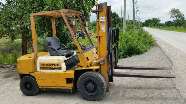 ขายด่วนรถยกKOMATSU FD25-8ดีเซลยก2.5ตันเสาสูง3เมตรยางตันใหม่4เส้นรถนอกนำเข้ายังไม่เคยใช้งานในเมืองไทยเลย ขายด่วนรถยกKOMATSU FD25-8ดีเซลยก2.5ตันเสาสูง3เมตรยางตันใหม่4เส้นรถนอกนำเข้ายังไม่เคยใช้งานในเมืองไทยเลย