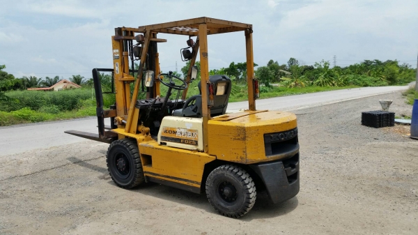 ขายด่วนรถยกKOMATSU FD25-8ดีเซลยก2.5ตันเสาสูง3เมตรยางตันใหม่4เส้นรถนอกนำเข้ายังไม่เคยใช้งานในเมืองไทยเลย ขายด่วนรถยกKOMATSU FD25-8ดีเซลยก2.5ตันเสาสูง3เมตรยางตันใหม่4เส้นรถนอกนำเข้ายังไม่เคยใช้งานในเมืองไทยเลย
