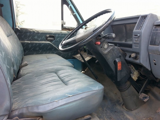 ขายรถ6ล้อ NKR110แรง ยาว4.30เมตร เครื่องดี แคชซีสวย สภาพพร้อมใช้งาน เอกสารถูกต้อง เล่มทะเบียนพร้อมโอน ราคา280,000 สนใจโทร 090-8588220คุณนะ 093-3258446คุณบิว หรือเข้าดูสินค้าอื่นๆได้ที่ www.narong2truck.com หรือ www.truck.in.th/498 หรือเพจFacebook ณรงค์ ซื้