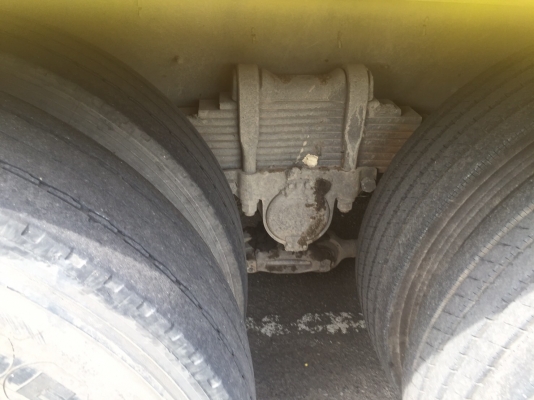 รถอีซูซุ 10  ล้อ ตู้เย็น FVM  230 แรงม้า. ปี 50.    สนใจติดต่อ   081 - 6079515