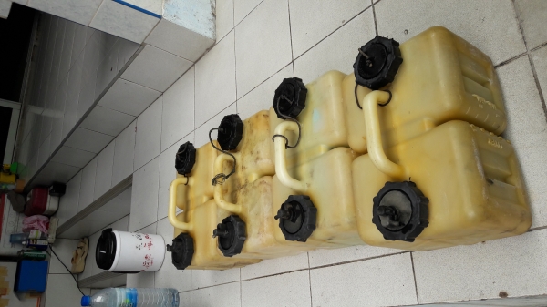 ขายถังน้ำมันเรือขนาด10ลิตร