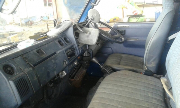 ขายหัวเก๋งรถบรรทุก  6 ล้อเล็ก ยี่หอ้ TOYOTA DYNA 200-300 ราคา 55,000 บาท