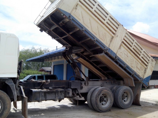 Hino. 330hp พ่วงดั้ม22 ล้อ