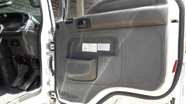 Isuzu Frr เครื่อง 6HH-195 แรงม้า เทรน Unic 3.7 ตัน 6 เหลี่ยม ทิฟฟี่ แอร์เย็น พร้อมใช้ ทะเบียนพร้อมโอน Isuzu Frr เครื่อง 6HH-195 แรงม้า เทรน Unic 3.7 ตัน 6 เหลี่ยม ทิฟฟี่ แอร์เย็น พร้อมใช้ ทะเบียนพร้อมโอน