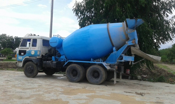 ขายรถบรรทุกคอนกรีตผสมเสร็จ สิบล้อ