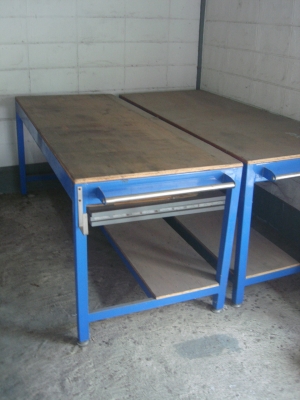 "เหลือ 1 ตัวเท่านั้น เลิกกิจการ " โต๊ะช่าง พื้นโต๊ะปูด้วยไม้อัดหนา 20 มม.มีที่จับสเตนเลสขนาด20มม.ขนาด ย2000 x ก800 x ส800มม. "เหลือ 1 ตัวเท่านั้น เลิกกิจการ " โต๊ะช่าง พื้นโต๊ะปูด้วยไม้อัดหนา 20 มม.มีที่จับสเตนเลสขนาด20มม.ขนาด ย2000 x ก800 x ส800มม.