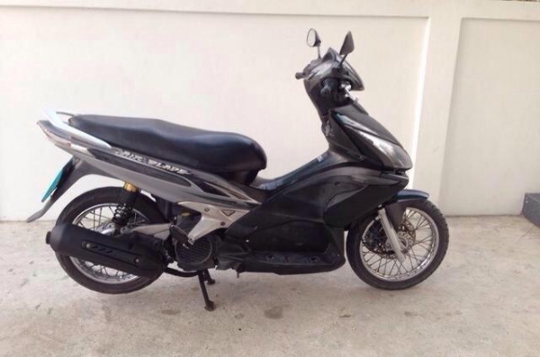 Honda Air Blade 110 สีดำ สวย เครื่องดี เดิมๆ Honda Air Blade 110 สีดำ สวย เครื่องดี เดิมๆ