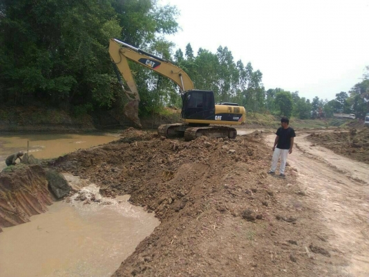 ขายด่วน!! Cat320D ไมล์ 6,000 สภาพสวยค่ะ ขายด่วน!! Cat320D ไมล์ 6,000 สภาพสวยค่ะ