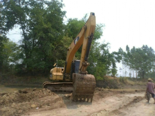 ขายด่วน!! Cat320D ไมล์ 6,000 สภาพสวยค่ะ ขายด่วน!! Cat320D ไมล์ 6,000 สภาพสวยค่ะ