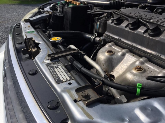 ขาย HONDA CITY โฉม TYPE Z เครื่อง 1.5 เกียร์ ธรรมดา ปี 2001 - 2544 กระจกไฟฟ้า รถไม่เคยติดแก็ส ช่วงล่างแน่ ขับดีมาก เครื่องดี สตาร์ทติดง่าย ภายในสะอาดมาก เบาะไม่ขาด ภายในใหม่มาก แอร์เย็นมาก รถสภาพเดิมๆ บางๆ พร้อมใช้งานครับ พร้อมแม็กขอบ 15 นิ้ว ขาย HONDA CI