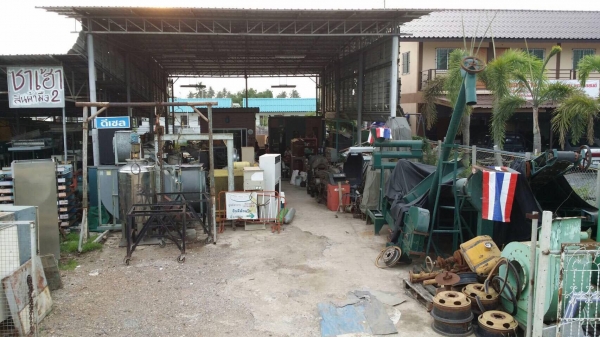 ร้านวินิตรลาดหลุมแก้ว สินค้ามือสองหลายรายการ ** เครื่องมือ เครื่องจักร อะไหล่ เครื่องใช้ไฟฟ้า ถังน้ำมัน สินค้ามากมายหลายรายการ ชมที่่ร้านได้ครับ