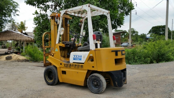 ขายด่วนรถยกดีเซล TCMFVD18ดีเซลยก1.8ตันเสาสูง3เมตรยางหน้าคู้สวยๆรถนอกยังไม่เคยใช้งานในเมืองไทยเลย=รุ่นใหม่ขายถูกๆๆ